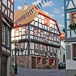 Hotel Und Restaurant Zum Loewen Gelnhausen