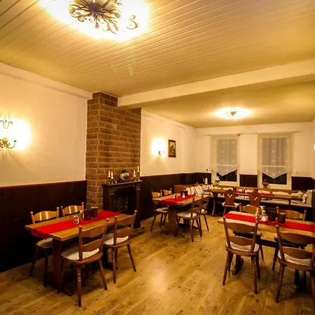 Und Restaurant Zum Loewen Hotel