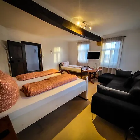 Hotel Und Restaurant Zum Loewen Gelnhausen