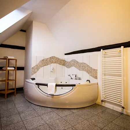 Und Restaurant Zum Loewen 3* Gelnhausen