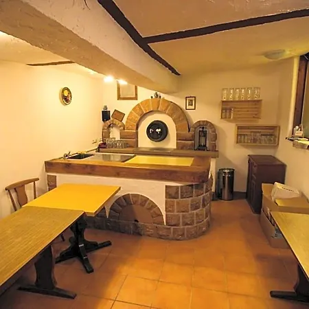 Und Restaurant Zum Loewen Szálloda 3*