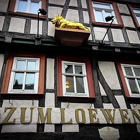 Und Restaurant Zum Loewen Szálloda 3*