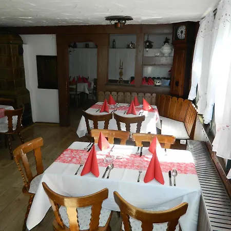 Und Restaurant Zum Loewen 3*