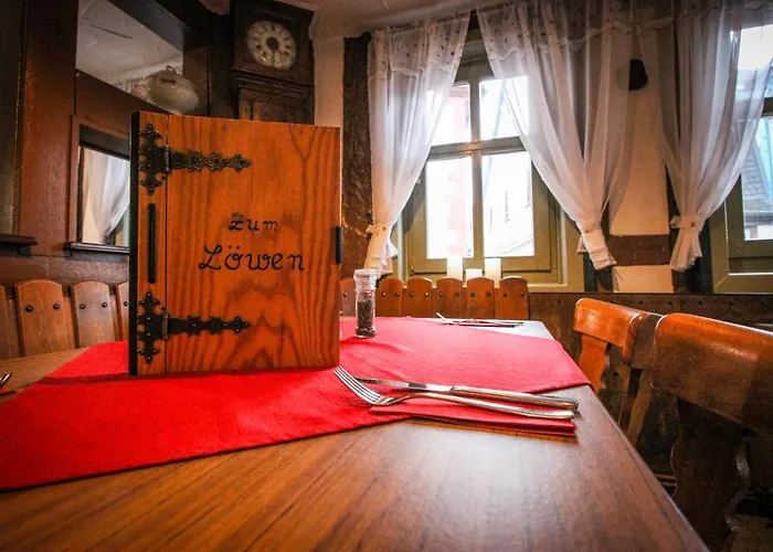 Und Restaurant Zum Loewen Hotel